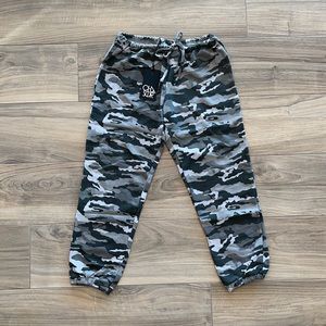 Chaser Camo Sweatpants